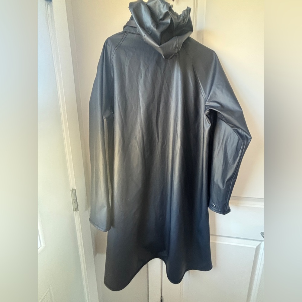 IsleJacobson Long rain jacket sz 44
